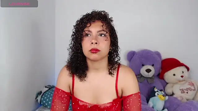 Snapshot of ViolettaMiller_ chatting on January 7, 2026, 2:27 am ViolettaMiller online show from January 7, 2026, 2:27 am