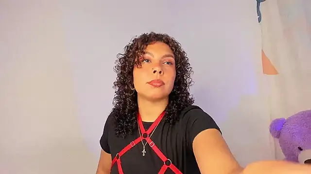 ViolettaMiller  online show from April 9, 2026, 1:17 pm