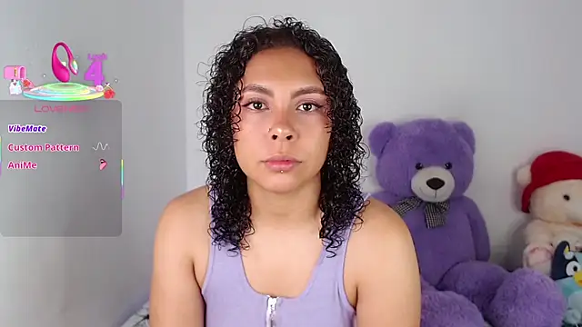 Snapshot of ViolettaMiller_ chatting on January 11, 2026, 3:13 am ViolettaMiller online show from January 11, 2026, 3:13 am