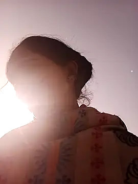 Jooli xx online show from November 9, 2025, 3:43 am