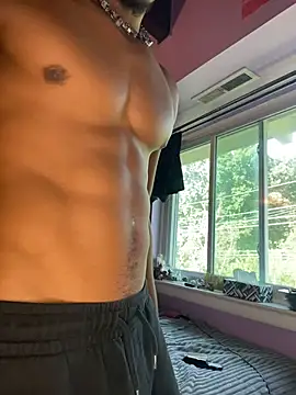 TRILLAHUNG online show from July 22, 2026, 1:02 pm