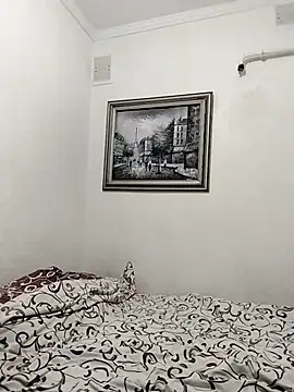 LiluLiluLilu online show from September 17, 2025, 6:43 pm