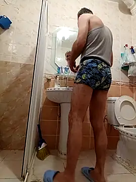 Snapshot of Meliwem12 chatting on April 12, 2026, 1:58 pm Meliwem12 online show from April 12, 2026, 1:58 pm