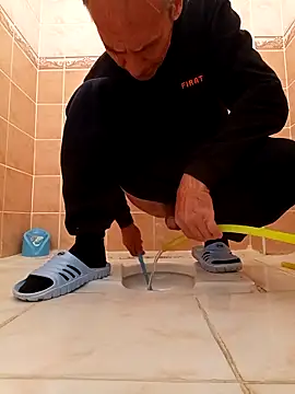 Snapshot of Meliwem12 chatting on April 2, 2026, 8:21 am Meliwem12 online show from April 2, 2026, 8:21 am