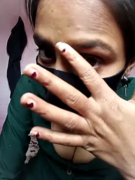 posewith online show from February 23, 2026, 8:48 am