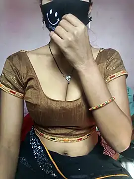 posewith online show from February 10, 2026, 7:51 am