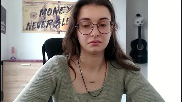 HotAnna2004 online show from October 18, 2025, 10:28 am