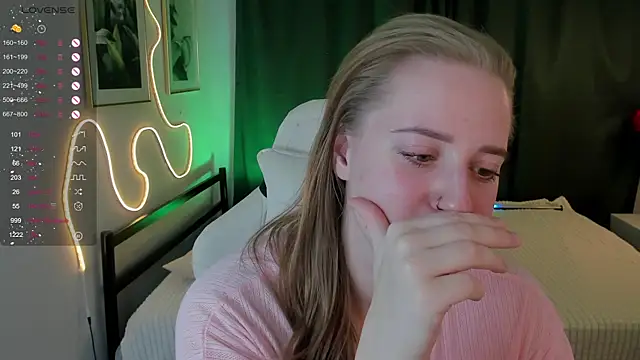 Alice Cire online show from December 20, 2025, 2:31 pm