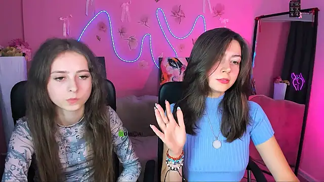 kitniss dreamy online show from July 25, 2026, 7:20 pm