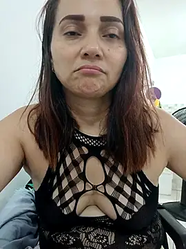 Amanda39 online show from November 14, 2025, 10:35 pm