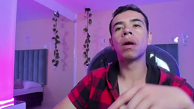 Muscle Scott online show from November 23, 2025, 2:16 pm