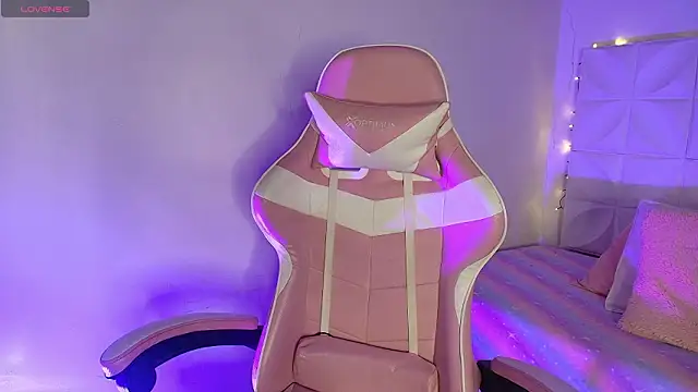 Snapshot of Abril1_gh chatting on February 23, 2026, 2:06 pm Abril1 gh online show from February 23, 2026, 2:06 pm