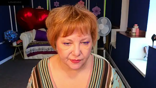Snapshot of Kira_Kenett chatting on June 1, 2026, 5:07 am Kira Kenett online show from June 1, 2026, 5:07 am