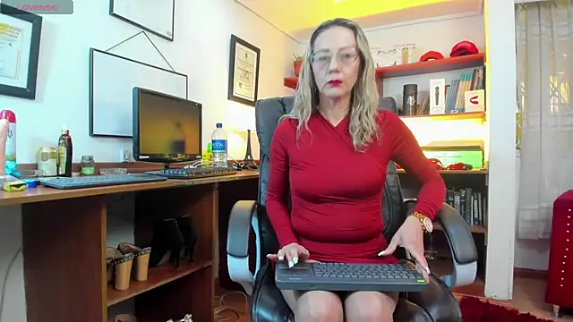 GretaVoss  online show from June 16, 2026, 8:42 pm