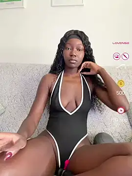 Snapshot of ebonysweetyy chatting on June 20, 2026, 8:52 am ebonysweetyy online show from June 20, 2026, 8:52 am