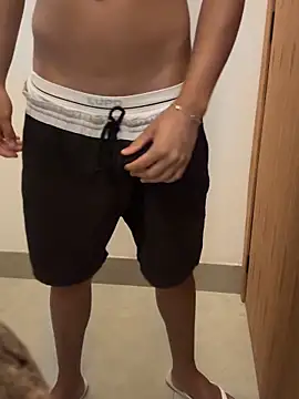 oconnnel online show from October 4, 2025, 8:32 pm