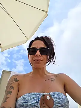 sexy7883 online show from June 2, 2026, 12:05 pm