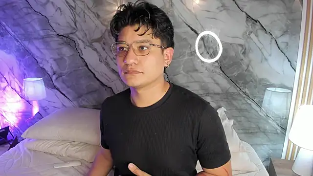 Snapshot of Dante_Callahan chatting on November 15, 2025, 8:13 pm Dante Callahan online show from November 15, 2025, 8:13 pm