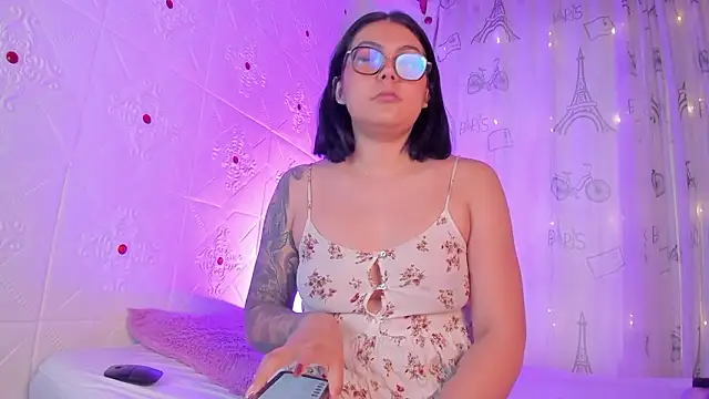 LolaXXXperience online show from January 15, 2026, 12:08 pm