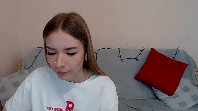 Snapshot of aSingleOne chatting on February 3, 2026, 7:02 am aSingleOne online show from February 3, 2026, 7:02 am