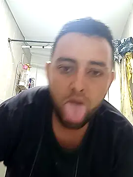 angelitocalientico online show from September 25, 2025, 4:18 am