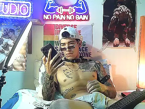 Strongcockfitness online show from September 15, 2025, 11:16 pm