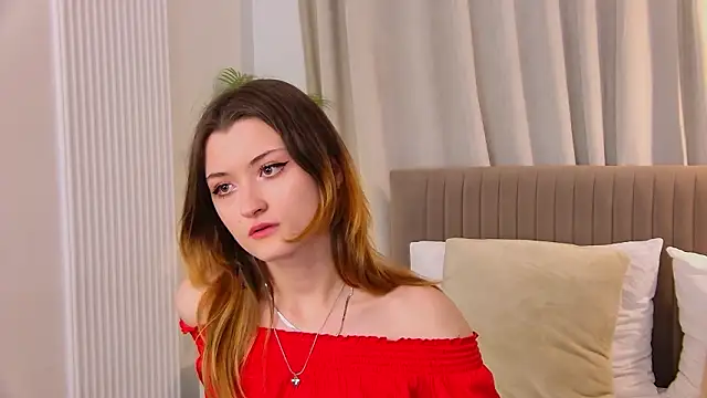 Snapshot of LillySvon chatting on February 10, 2026, 4:50 pm LillySvon online show from February 10, 2026, 4:50 pm