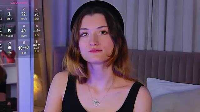 LillySvon online show from April 13, 2026, 4:44 pm