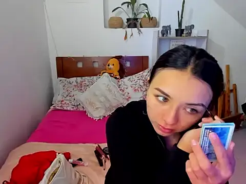 megan doll2123 online show from December 18, 2025, 7:07 pm