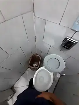 Deivi159078 online show from September 9, 2025, 12:32 am