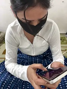 Sex Queen aaraya online show from April 9, 2026, 1:28 pm