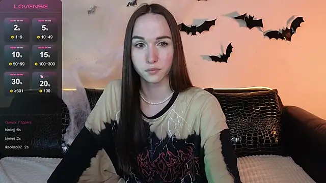 Angeel Kate online show from October 29, 2025, 5:23 pm