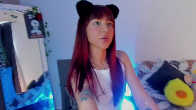 Genesiissss online show from November 12, 2025, 8:56 pm