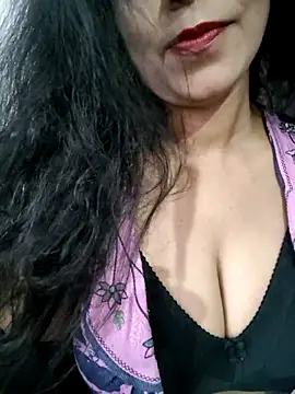Snapshot of Deepa_Sharma143 chatting on October 6, 2025, 2:13 am Deepa Sharma143 online show from October 6, 2025, 2:13 am
