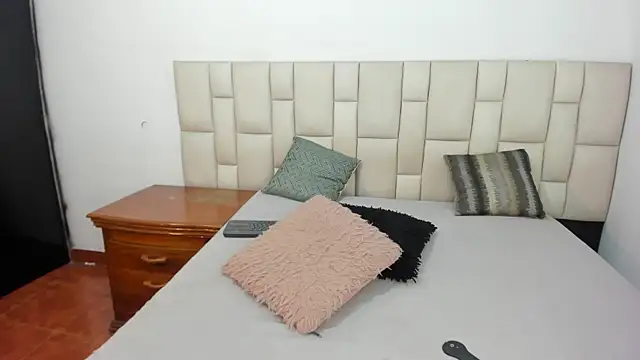 BiancaMoreti online show from April 11, 2026, 5:26 am