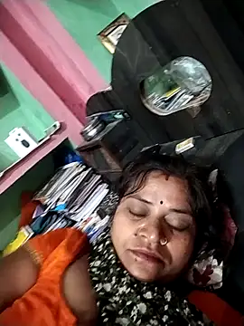 Hot babli54 online show from November 3, 2025, 11:08 pm