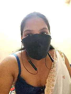 Snapshot of amulya26telugu chatting on October 24, 2025, 3:33 pm amulya26telugu online show from October 24, 2025, 3:33 pm