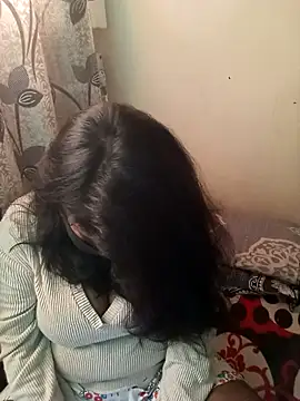 Snapshot of HAANNIAA chatting on November 20, 2025, 11:44 am HAANNIAA online show from November 20, 2025, 11:44 am