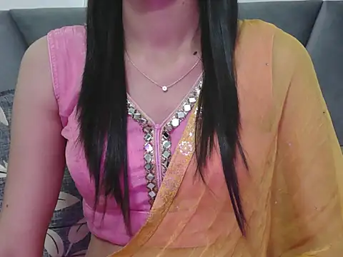 Snapshot of cute_seemu chatting on October 26, 2025, 10:37 am cute seemu online show from October 26, 2025, 10:37 am