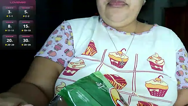 Snapshot of xlatinastar chatting on May 31, 2026, 7:14 pm xlatinastar online show from May 31, 2026, 7:14 pm