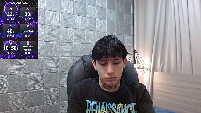 Iantwink18 online show from November 5, 2025, 8:34 pm