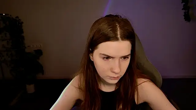 AliceCUNTach online show from December 19, 2025, 5:10 am