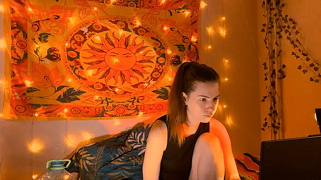 AliceCUNTach online show from February 1, 2026, 5:06 am