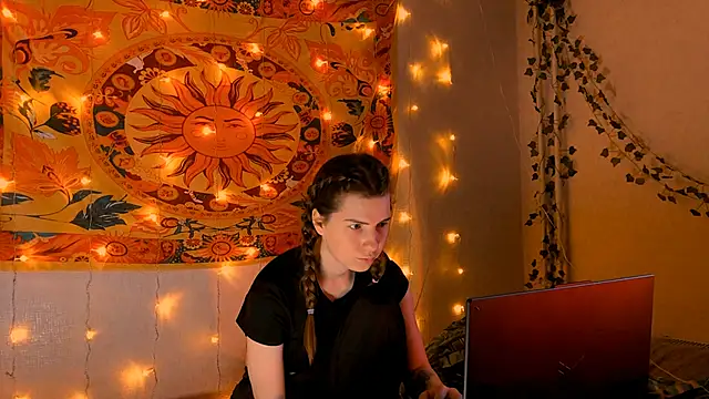 AliceCUNTach online show from February 5, 2026, 5:03 am