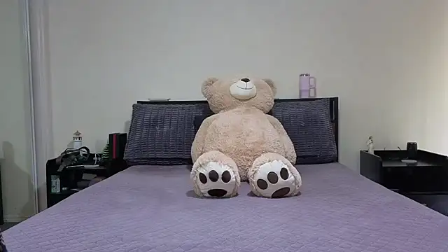 aussiepeaches online show from February 9, 2026, 1:25 am