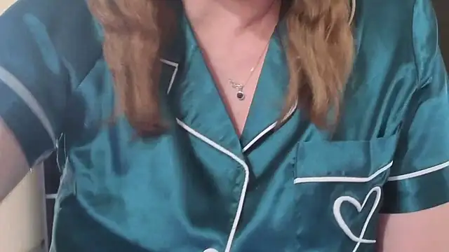 aussiepeaches online show from March 3, 2026, 2:40 am