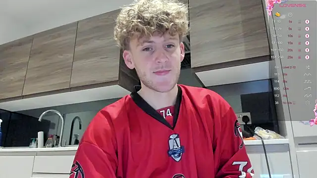 DominantAlex18 online show from November 20, 2025, 1:56 pm