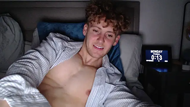 DominantAlex18 online show from November 10, 2025, 12:15 am