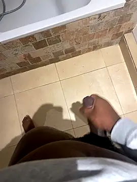 Snapshot of Coquin_R97 chatting on November 13, 2025, 12:31 pm Coquin R97 online show from November 13, 2025, 12:31 pm