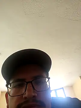 dAniiflow22 online show from September 14, 2025, 5:24 pm